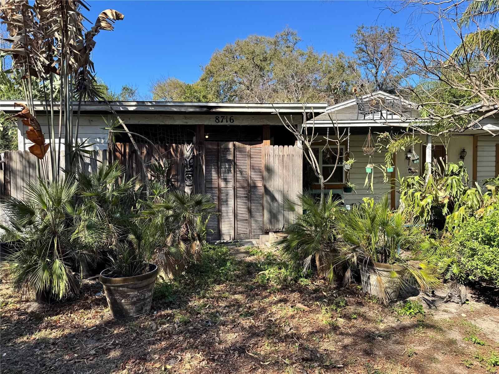 8716 N TEMPLE AVE, TAMPA, FL — photo 9