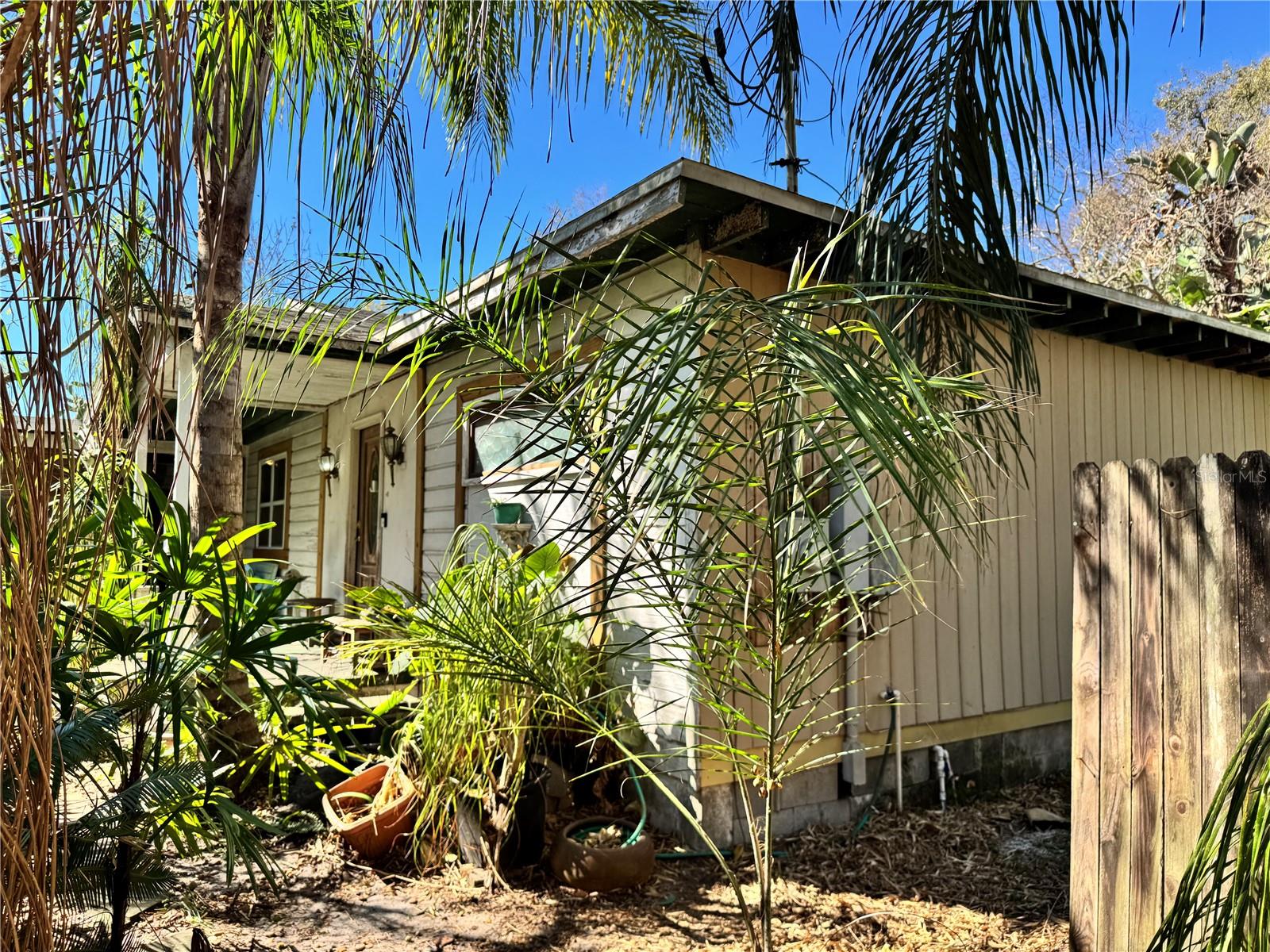 8716 N TEMPLE AVE, TAMPA, FL — photo 24