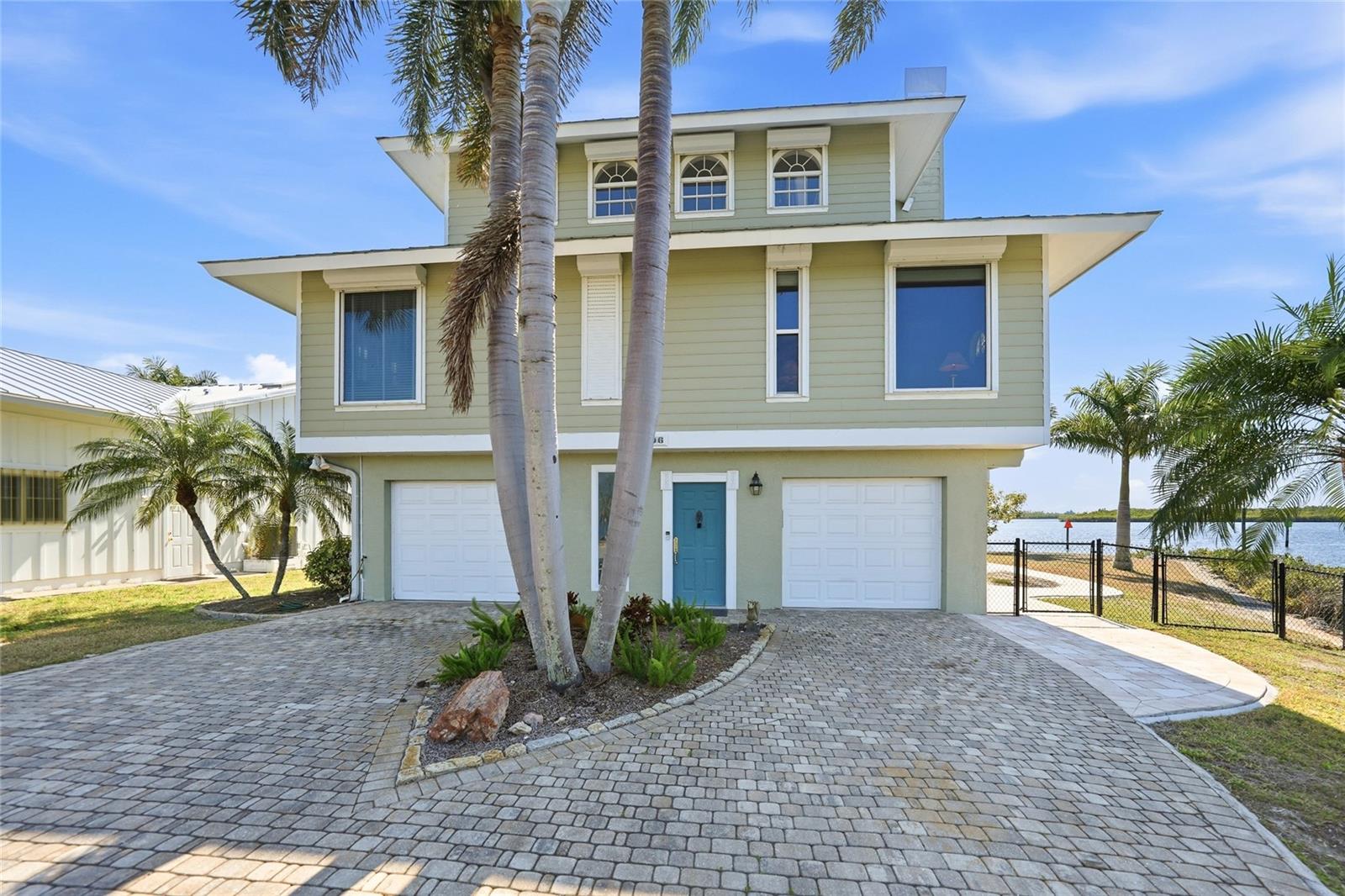 3796 PEACE RIVER DR, PUNTA GORDA, FL