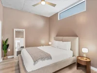 525 E JACKSON ST #506 — photo 28