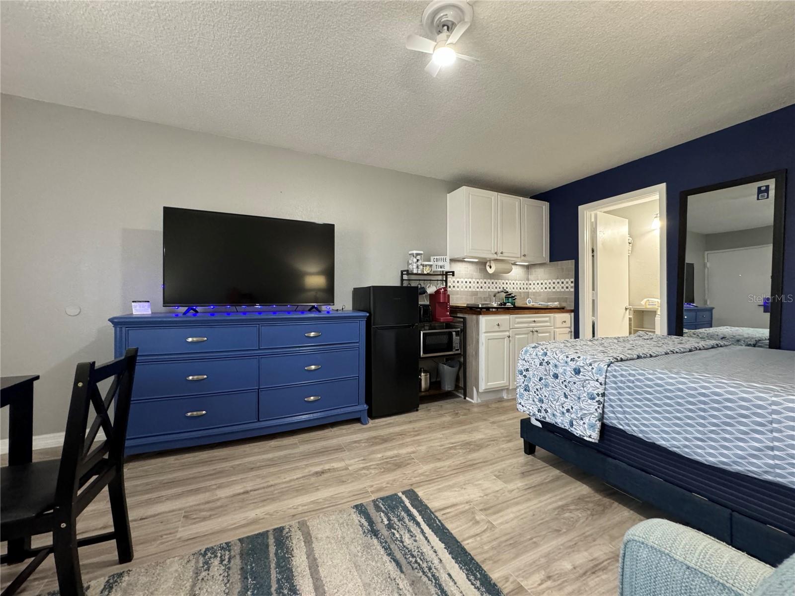 7150 N TAMIAMI TRL #S-623, SARASOTA, FL — photo 3