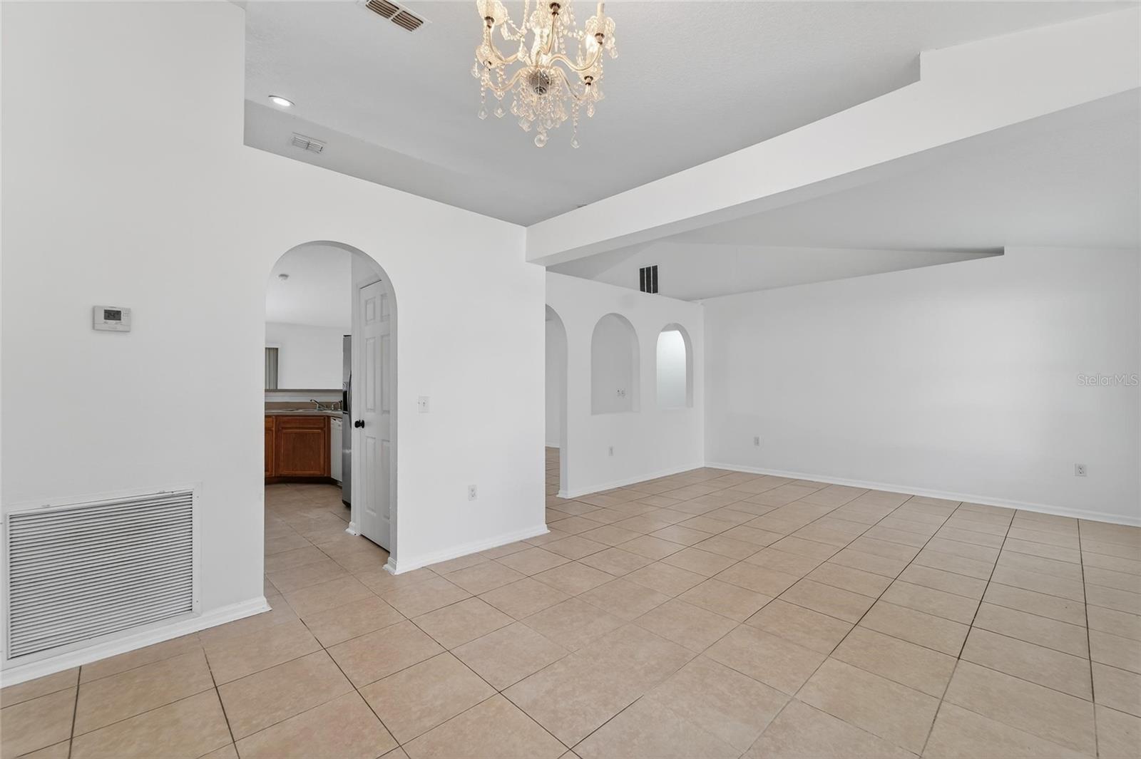 9010 MCCORMICK ST, SPRING HILL, FL — photo 12