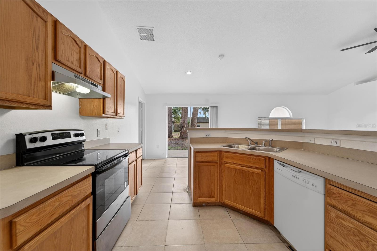 9010 MCCORMICK ST, SPRING HILL, FL — photo 23
