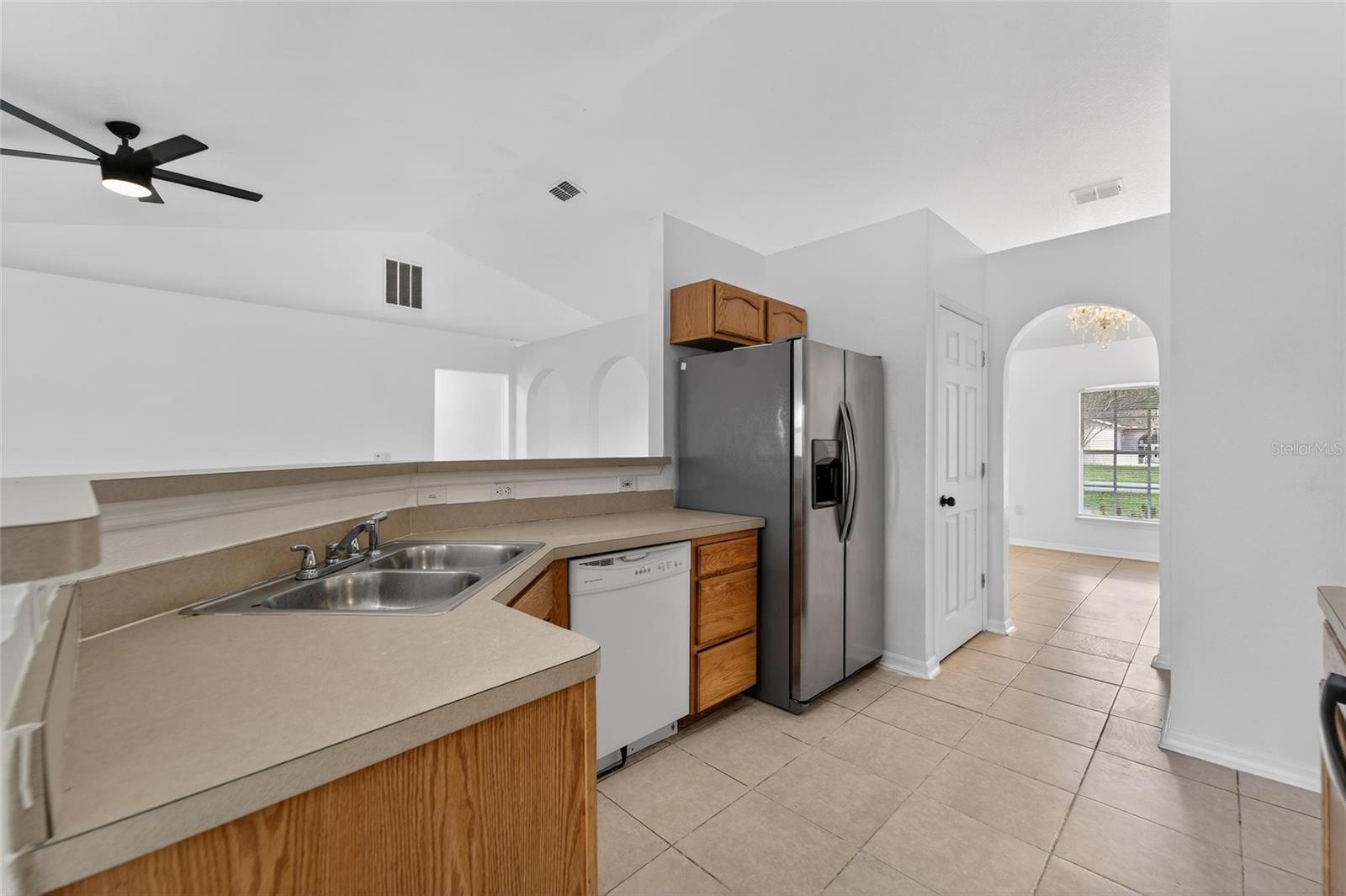 9010 MCCORMICK ST, SPRING HILL, FL — photo 32