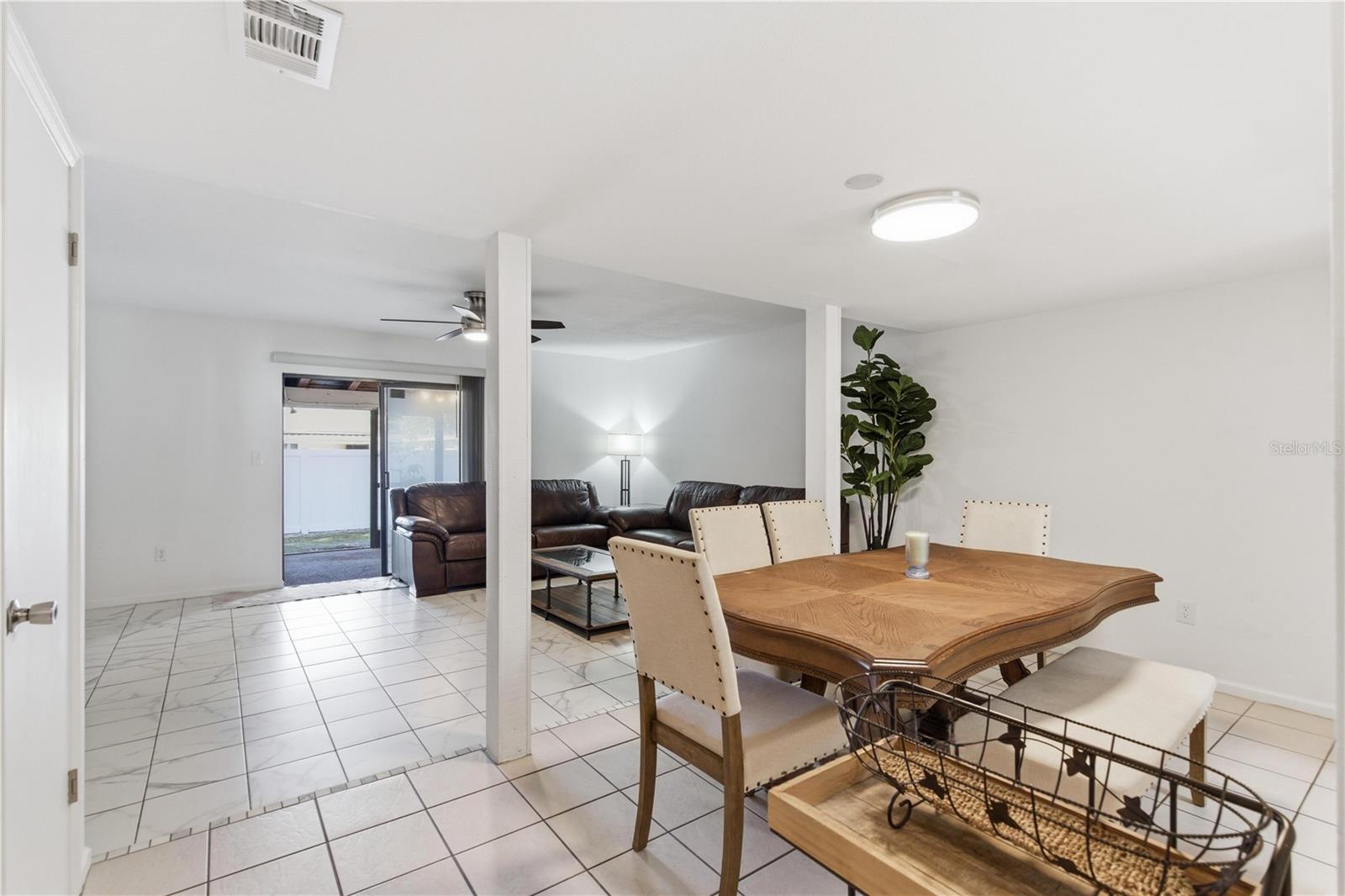 14804 WINDING CREEK CT, TAMPA, FL — photo 3