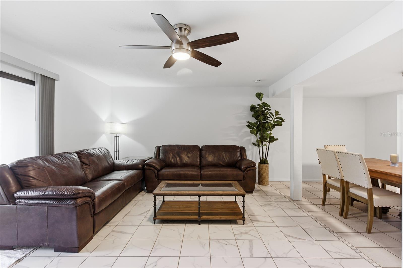 14804 WINDING CREEK CT, TAMPA, FL — photo 9