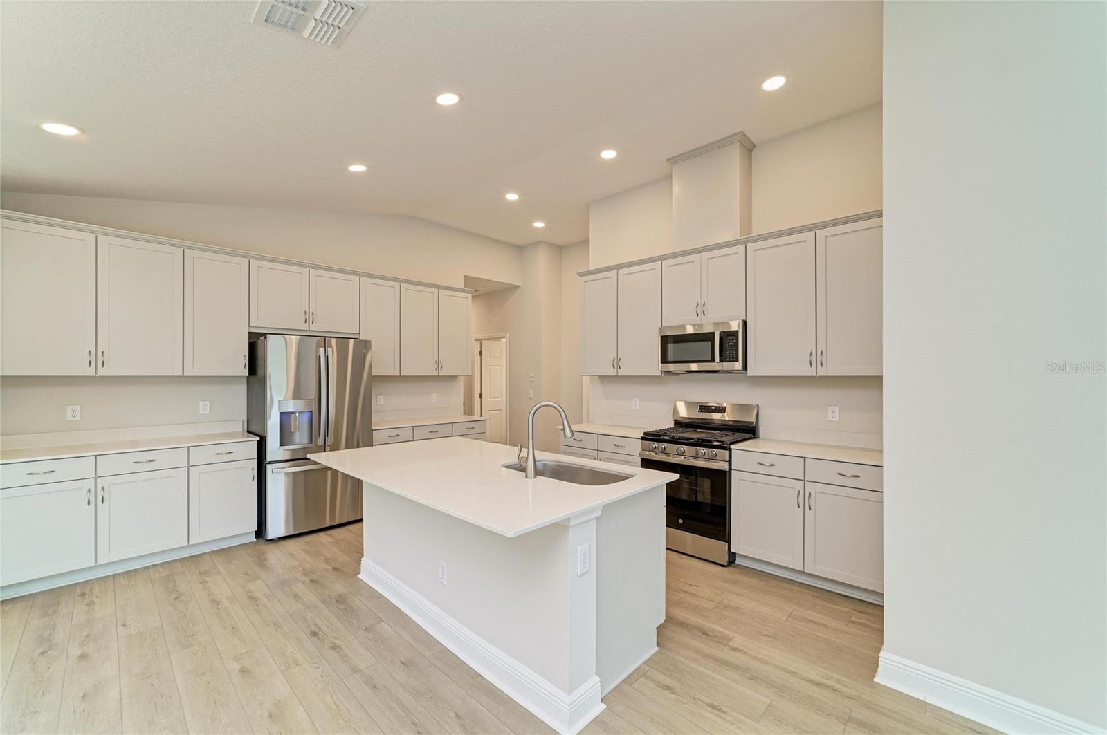 12358 OAK  HILL WAY, PARRISH, FL — photo 12