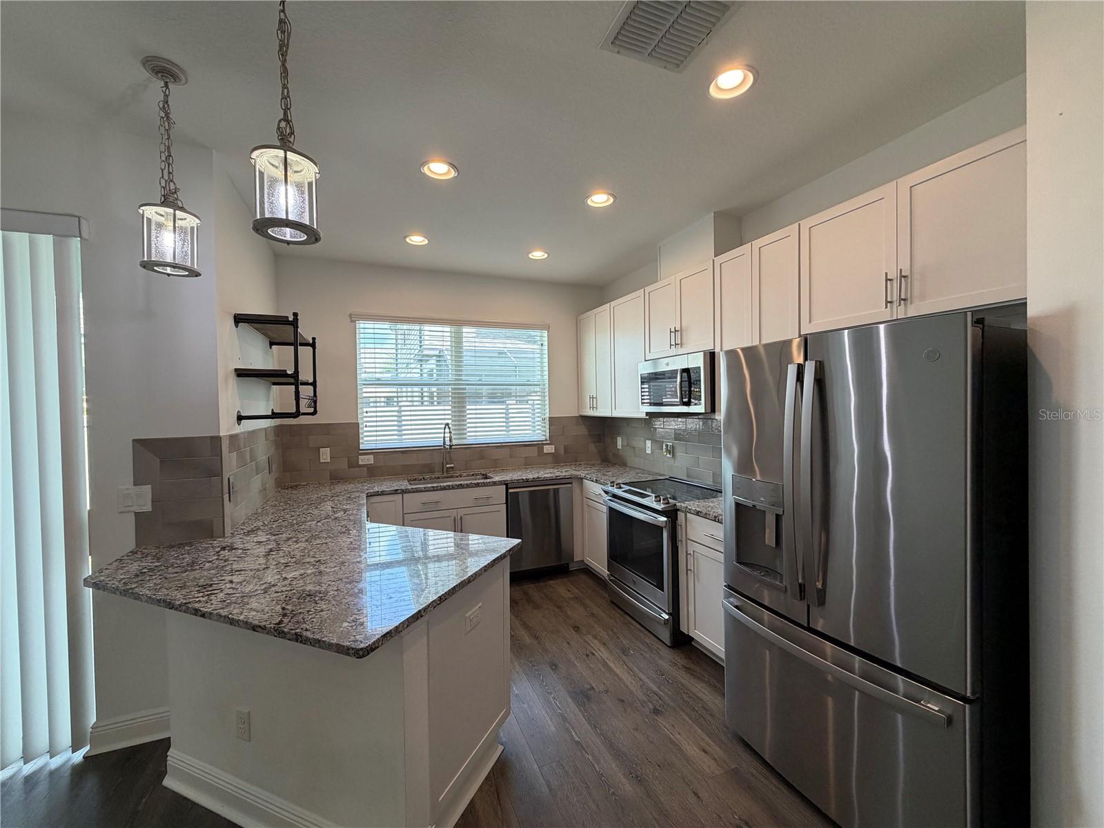 2444 FOGGY CREEK CIR, CLEARWATER, FL — photo 4