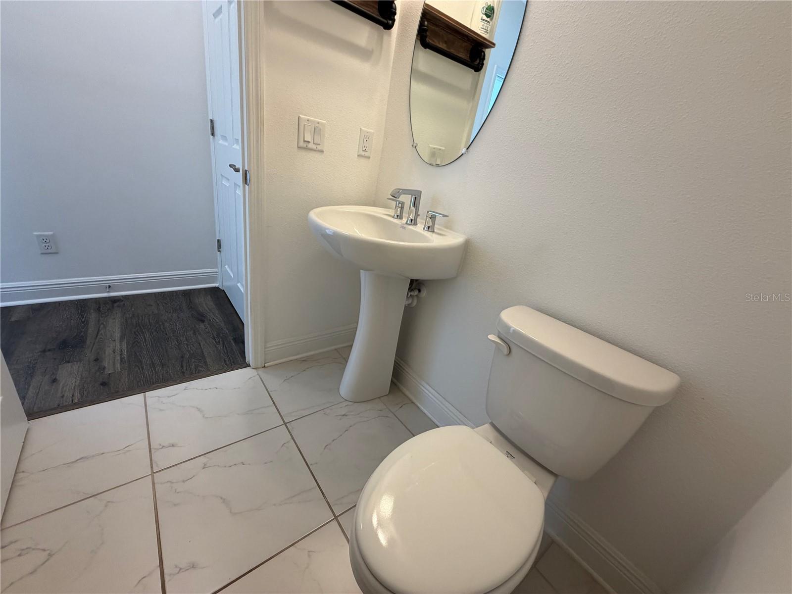2444 FOGGY CREEK CIR, CLEARWATER, FL — photo 7
