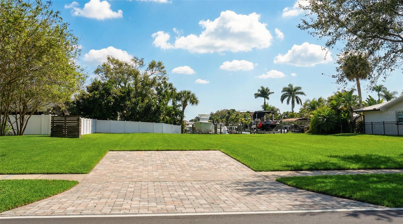 3904 DANA SHORES DR, TAMPA, FL — photo 4