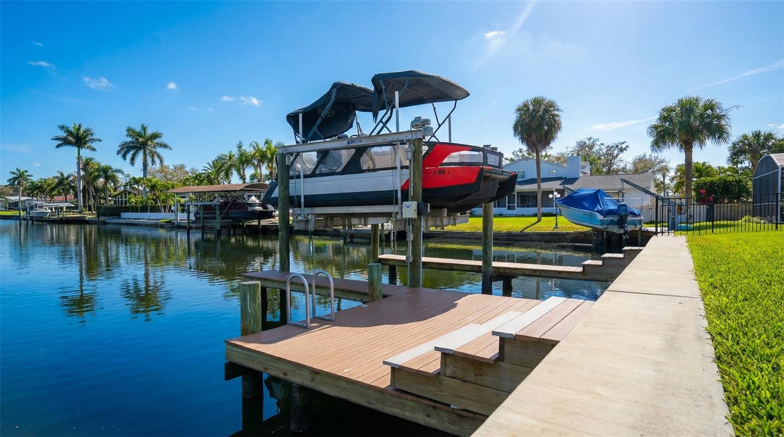 3904 DANA SHORES DR, TAMPA, FL