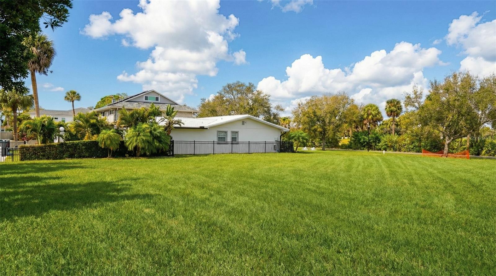 3904 DANA SHORES DR, TAMPA, FL — photo 12