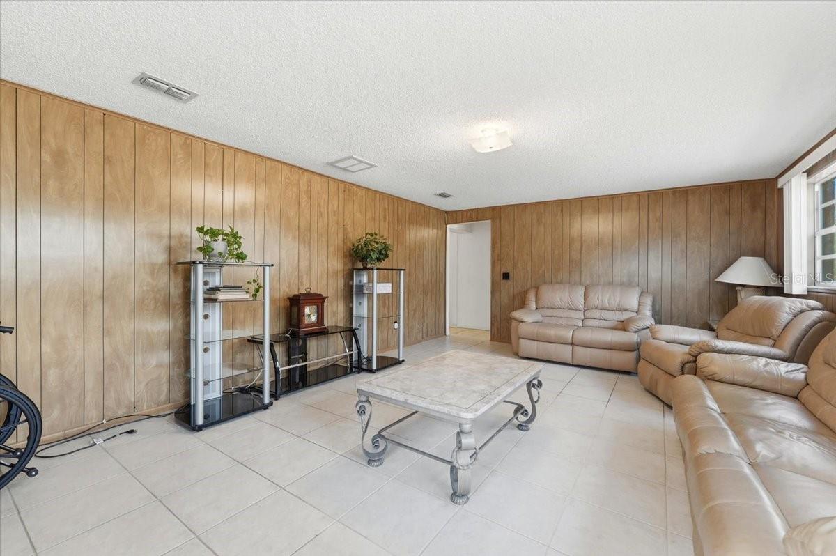 111 SUNSET DR E, WINTER HAVEN, FL — photo 13