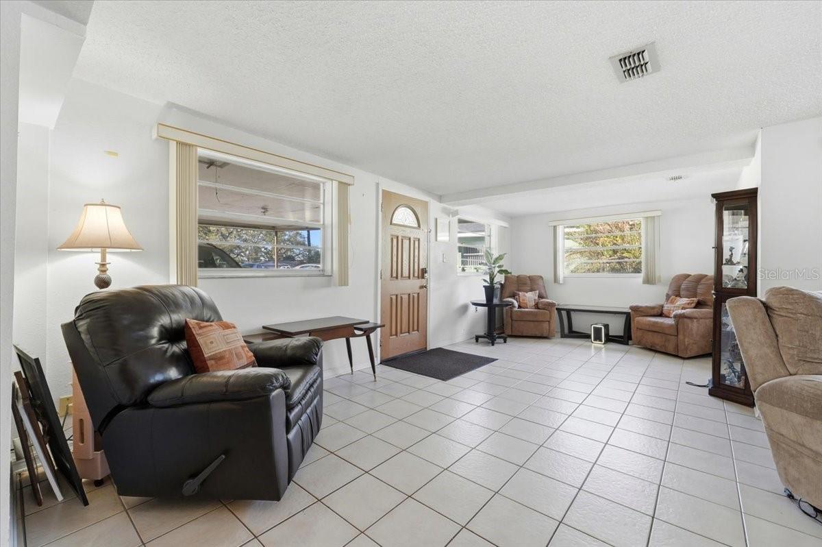 111 SUNSET DR E, WINTER HAVEN, FL — photo 17