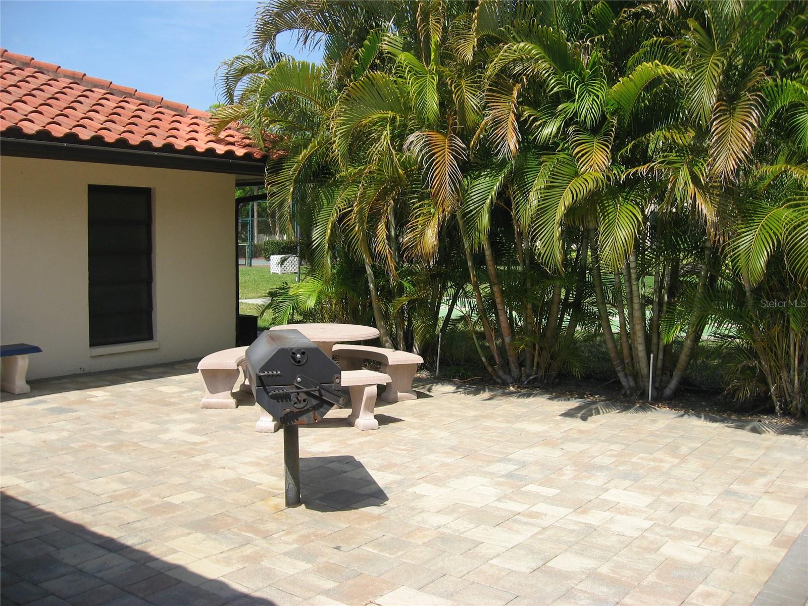 5654 GARDENS DR, SARASOTA, FL — photo 41