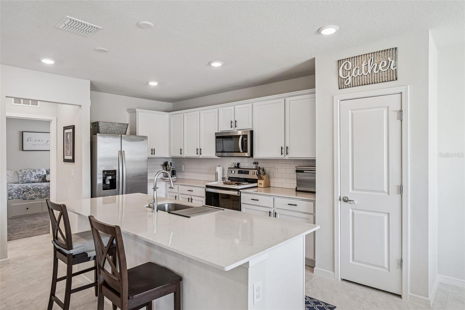 2210 LOVELY LN, DAVENPORT, FL — photo 10