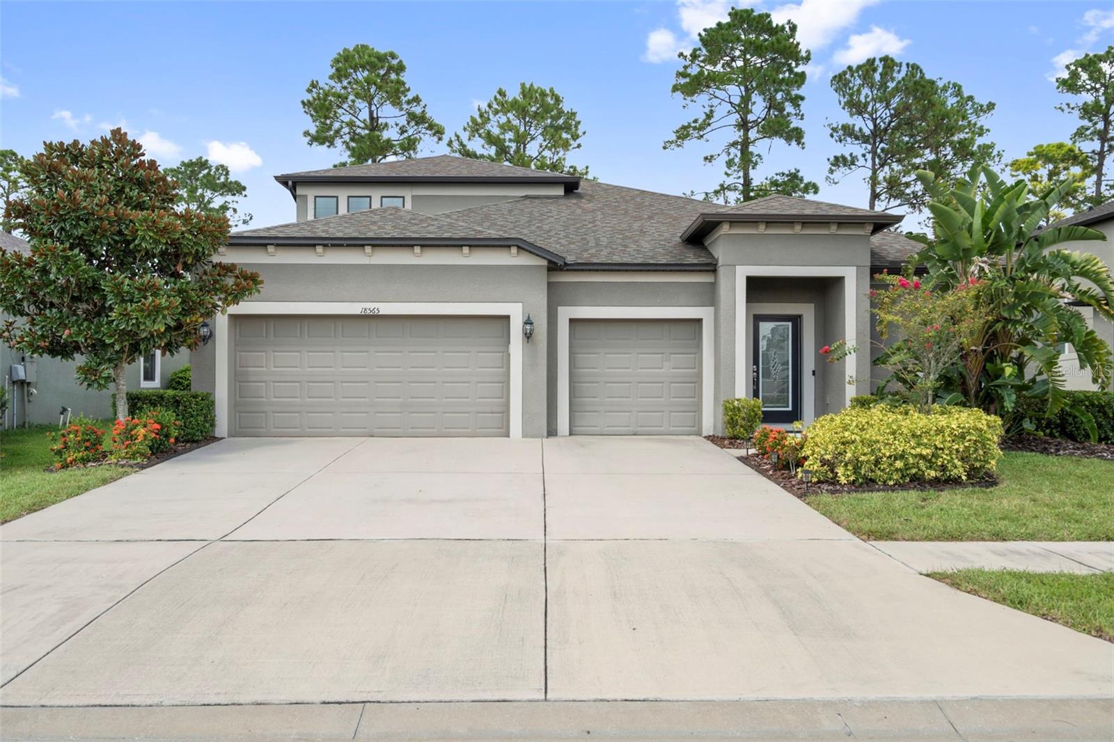 18565 OBREGAN DR, SPRING HILL, FL — photo 2