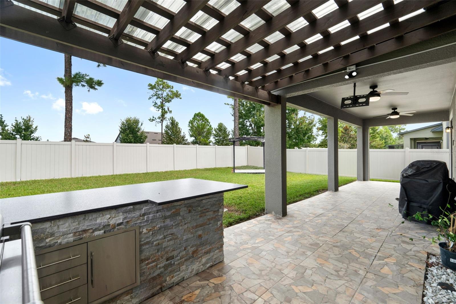 18565 OBREGAN DR, SPRING HILL, FL — photo 54