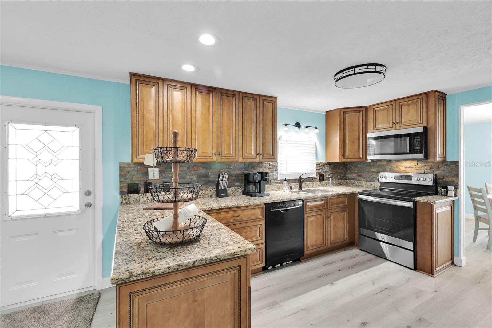 517 LOS ALTOS, NORTH PORT, FL — photo 9