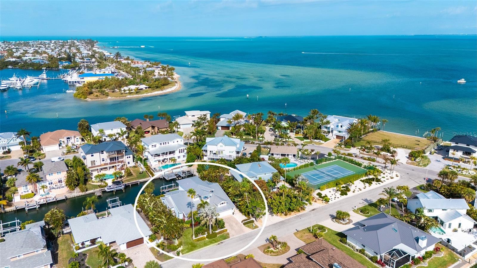 605 N POINT DR, HOLMES BEACH, FL — photo 3