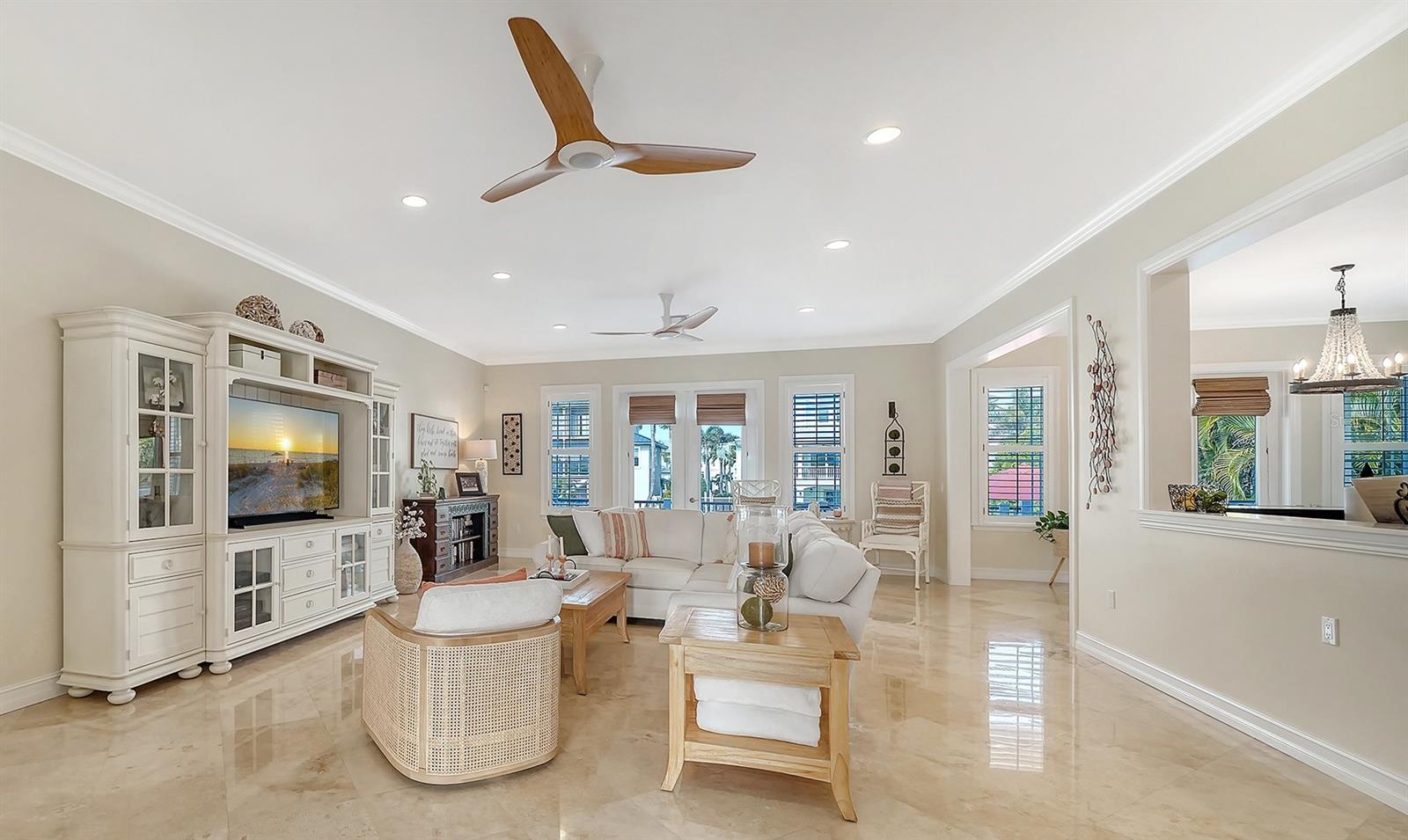 605 N POINT DR, HOLMES BEACH, FL — photo 15