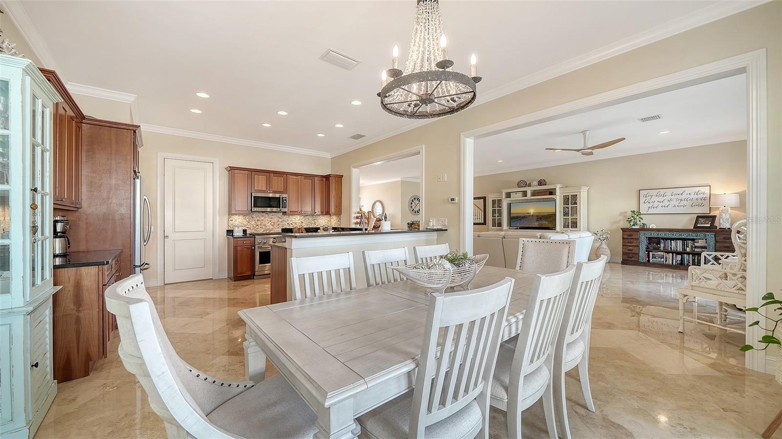 605 N POINT DR, HOLMES BEACH, FL — photo 28