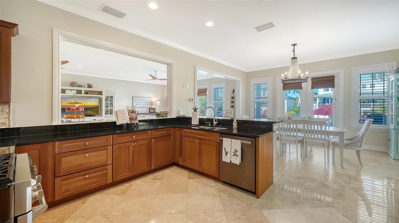 605 N POINT DR, HOLMES BEACH, FL — photo 39