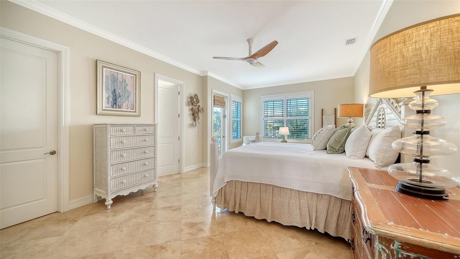 605 N POINT DR, HOLMES BEACH, FL — photo 48