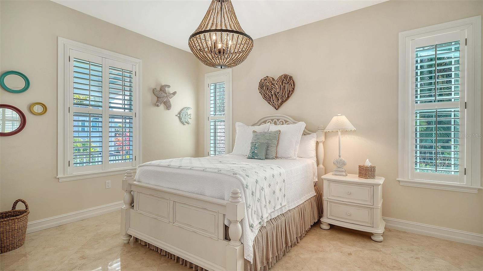 605 N POINT DR, HOLMES BEACH, FL — photo 53