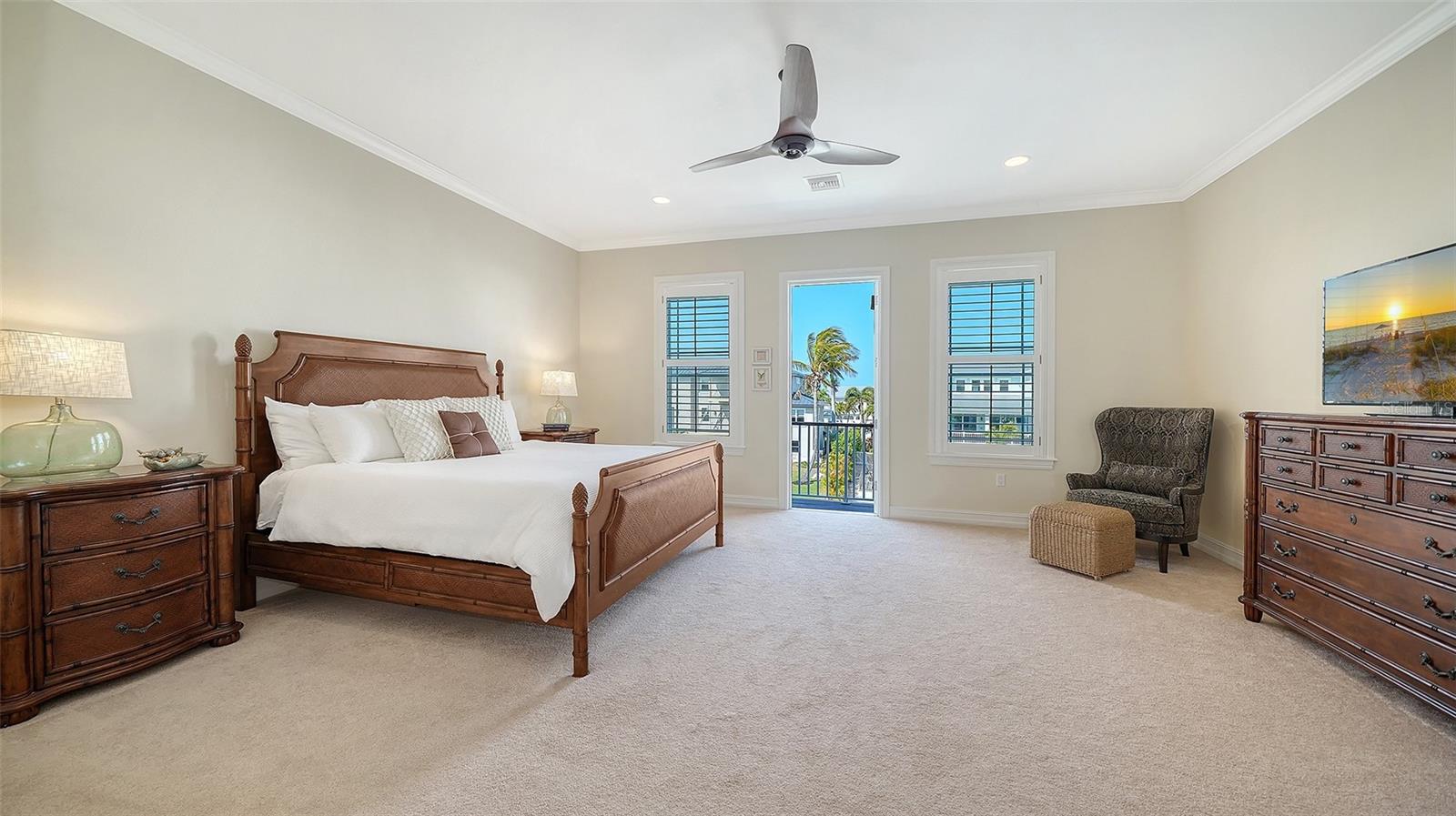 605 N POINT DR, HOLMES BEACH, FL — photo 60