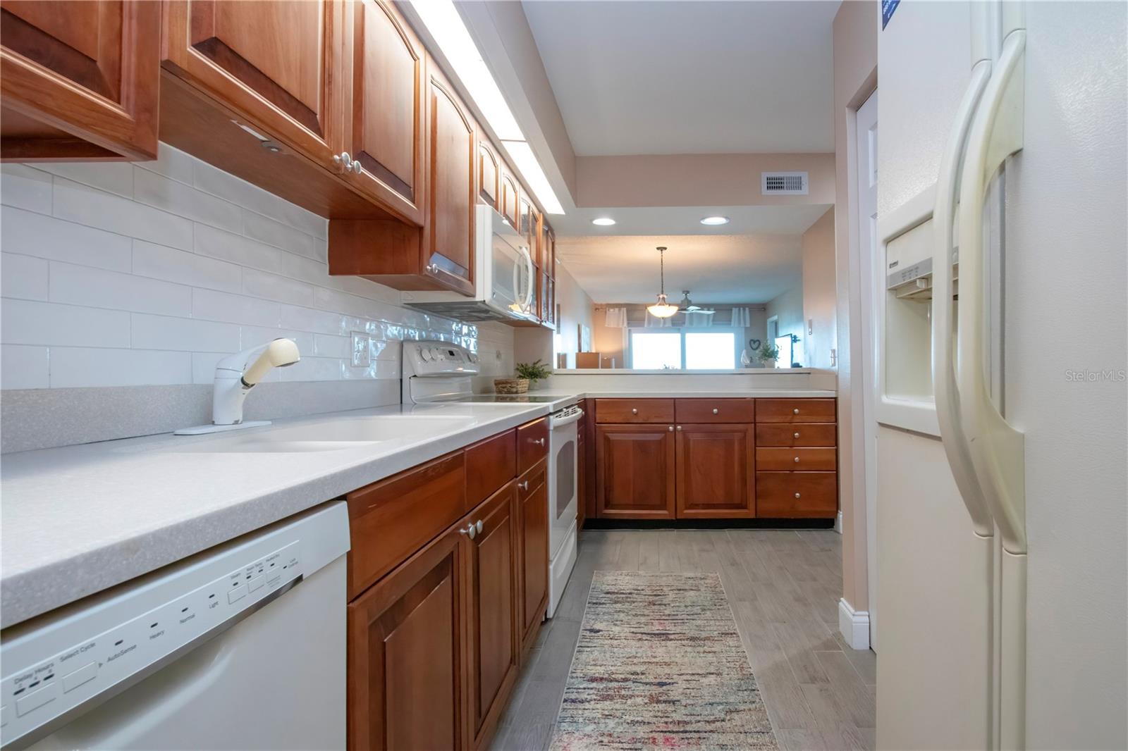 802 BAHIA DEL SOL DR #6, RUSKIN, FL — photo 30