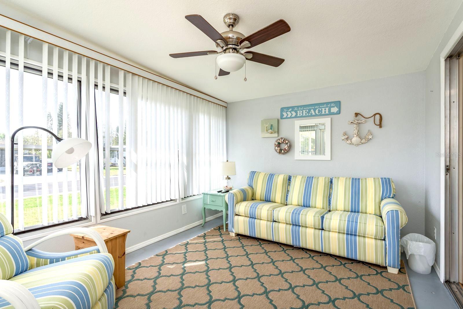 127 INDEPENDENCE AVE, PALM HARBOR, FL — photo 12