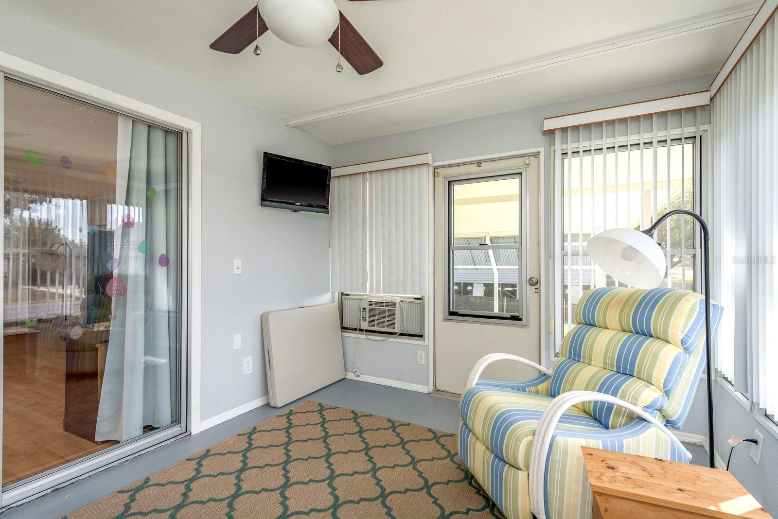 127 INDEPENDENCE AVE, PALM HARBOR, FL — photo 13