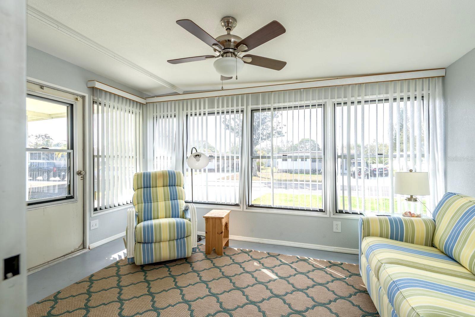 127 INDEPENDENCE AVE, PALM HARBOR, FL — photo 14