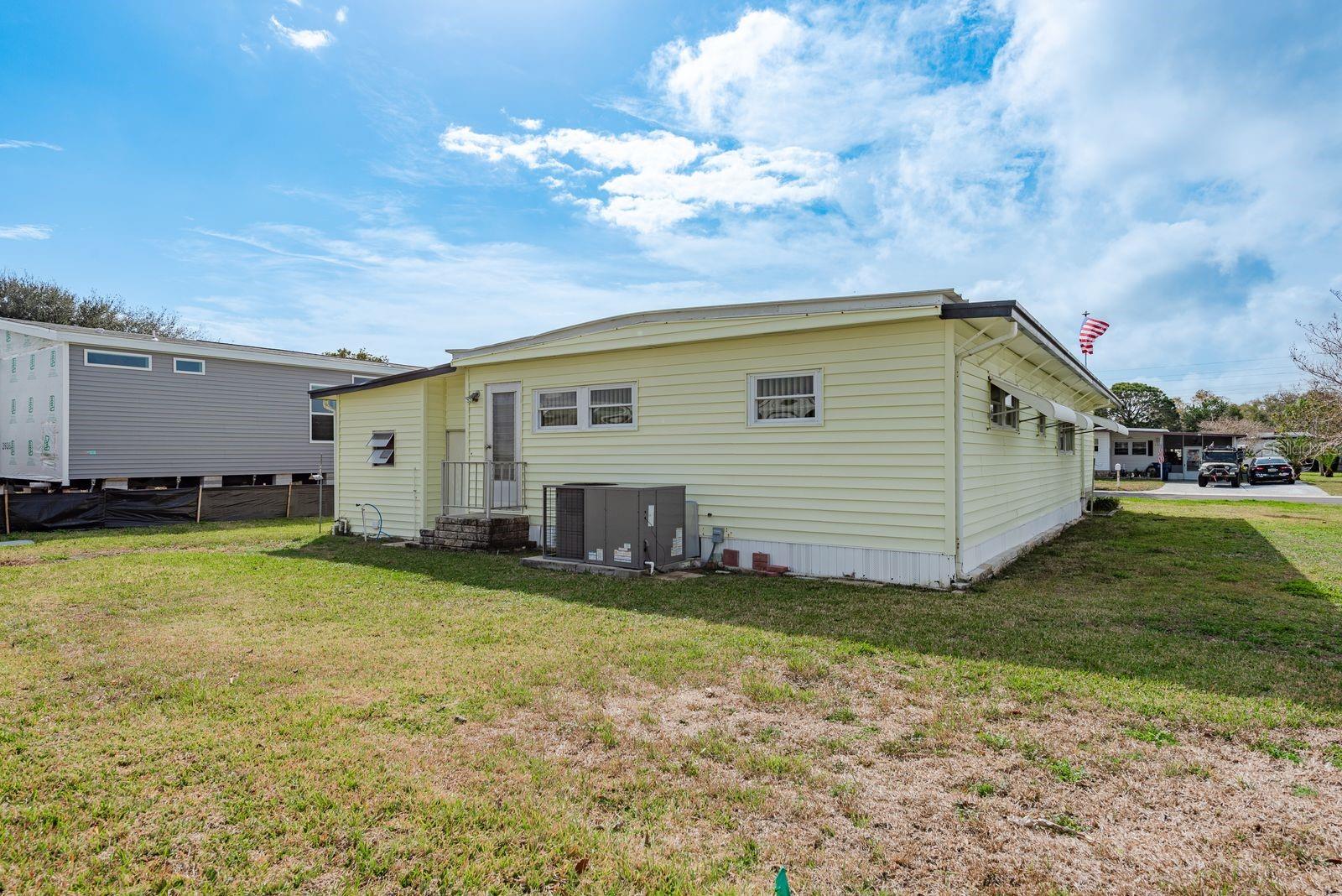 127 INDEPENDENCE AVE, PALM HARBOR, FL — photo 31
