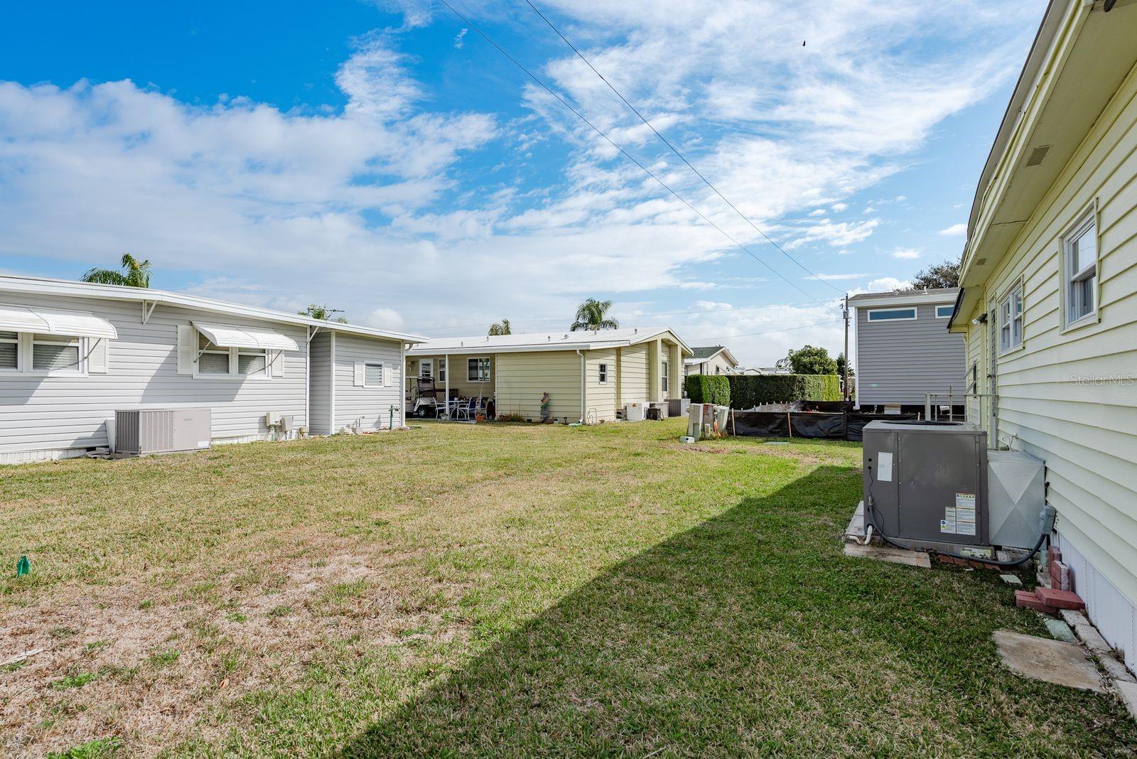 127 INDEPENDENCE AVE, PALM HARBOR, FL — photo 32