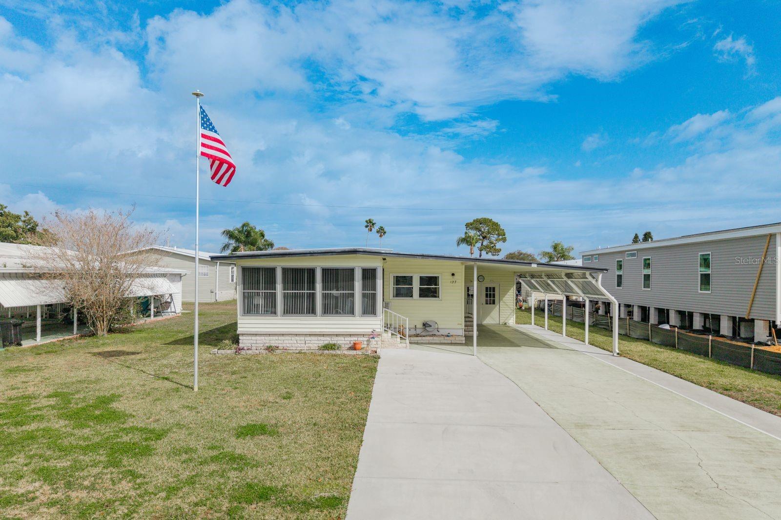 127 INDEPENDENCE AVE, PALM HARBOR, FL — photo 33