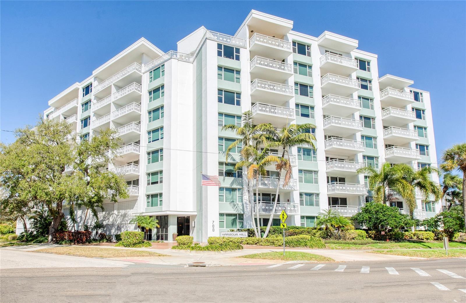700 BEACH DR NE #406, ST PETERSBURG, FL