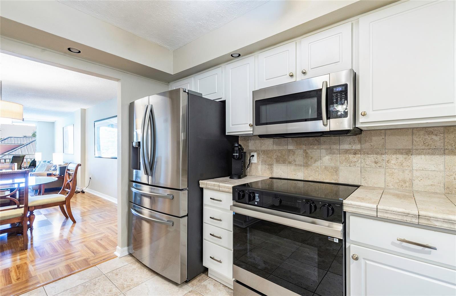 700 BEACH DR NE #406, ST PETERSBURG, FL — photo 9