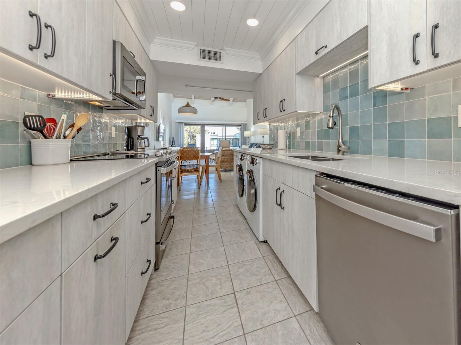 1555 TARPON CENTER DR #242, VENICE, FL — photo 17