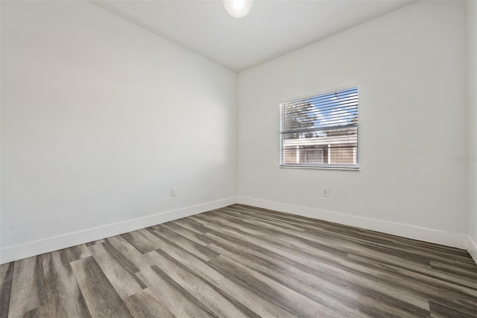 8304 N 13TH ST, TAMPA, FL — photo 11