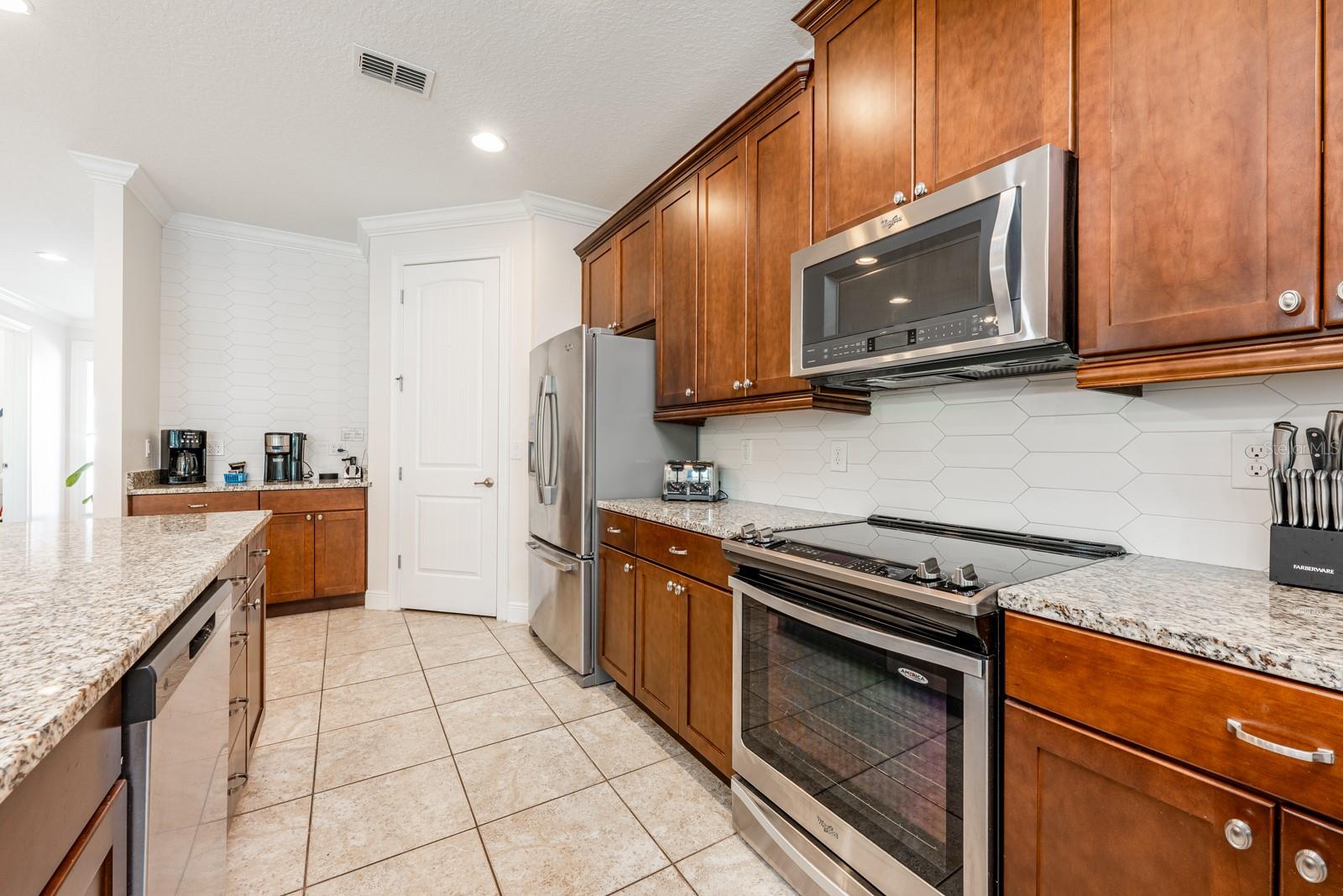 111 LASSO DR, KISSIMMEE, FL — photo 10