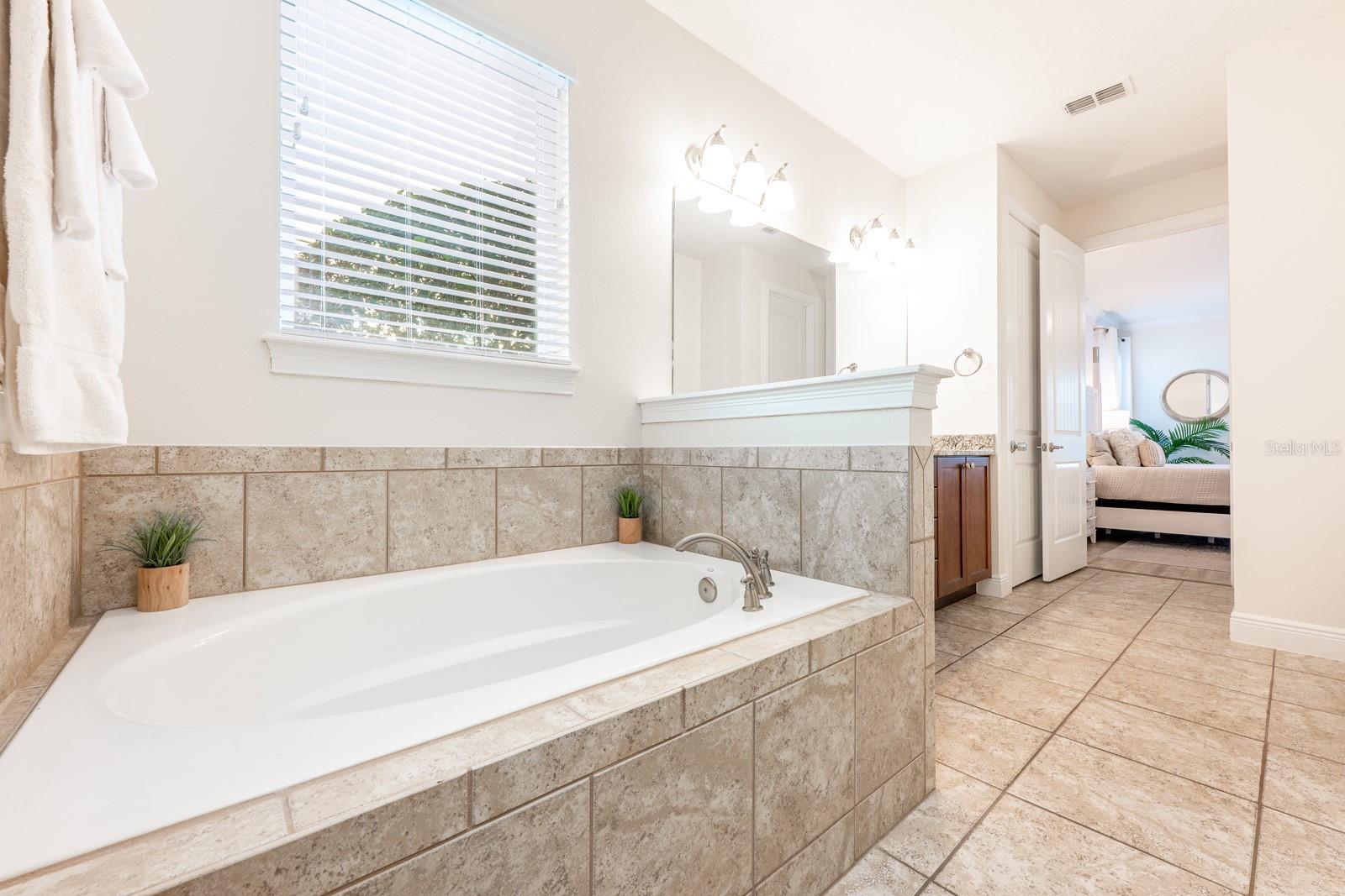 111 LASSO DR, KISSIMMEE, FL — photo 16