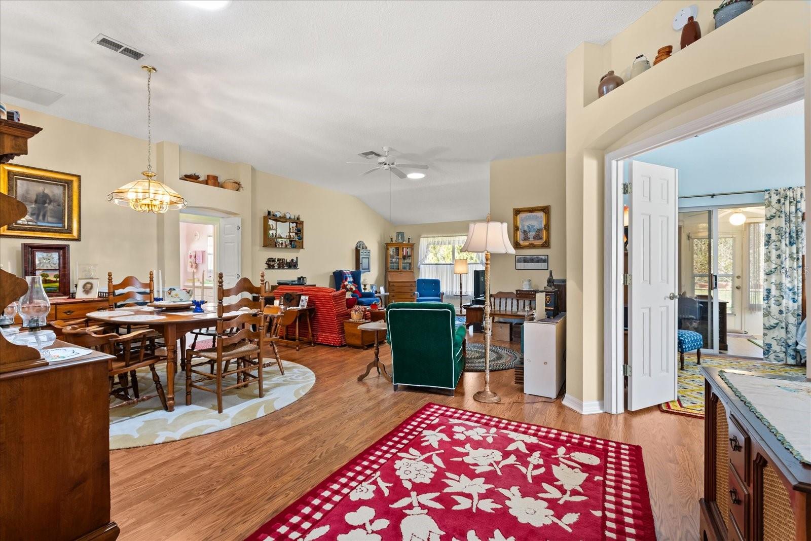 1301 FONTANA CT, THE VILLAGES, FL — photo 16