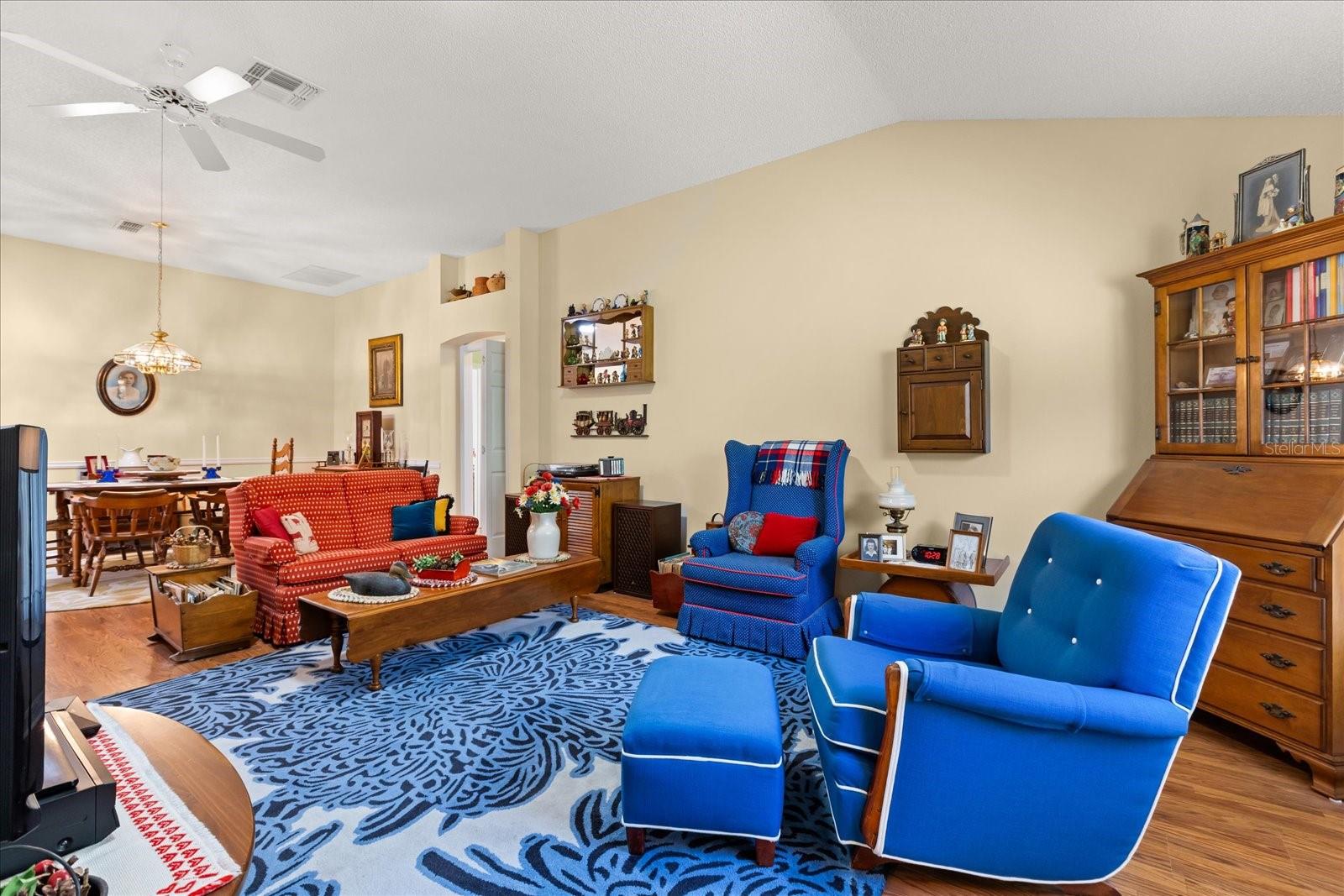 1301 FONTANA CT, THE VILLAGES, FL — photo 15