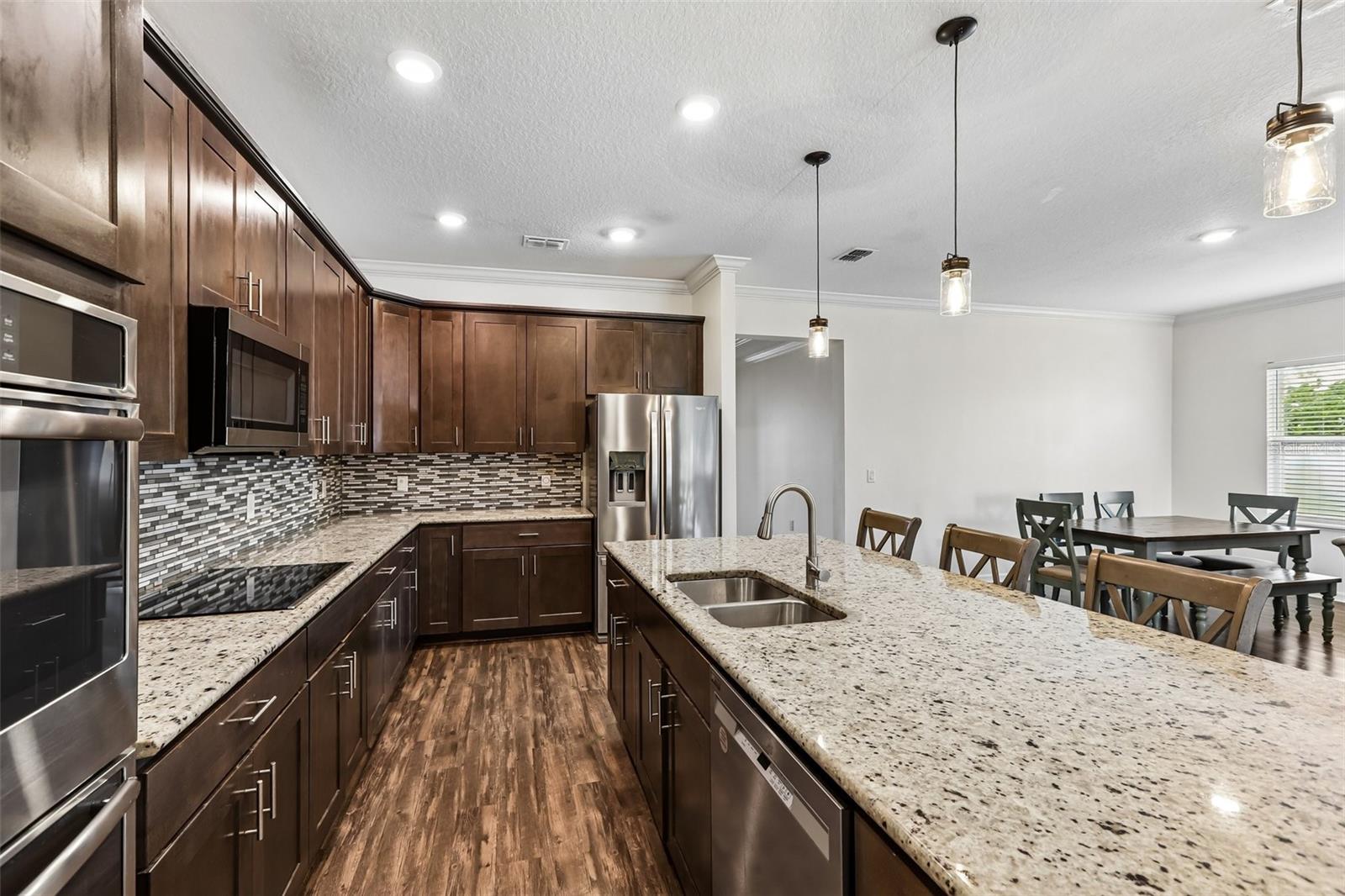 8245 OLIVE BROOK DR, WESLEY CHAPEL, FL — photo 10