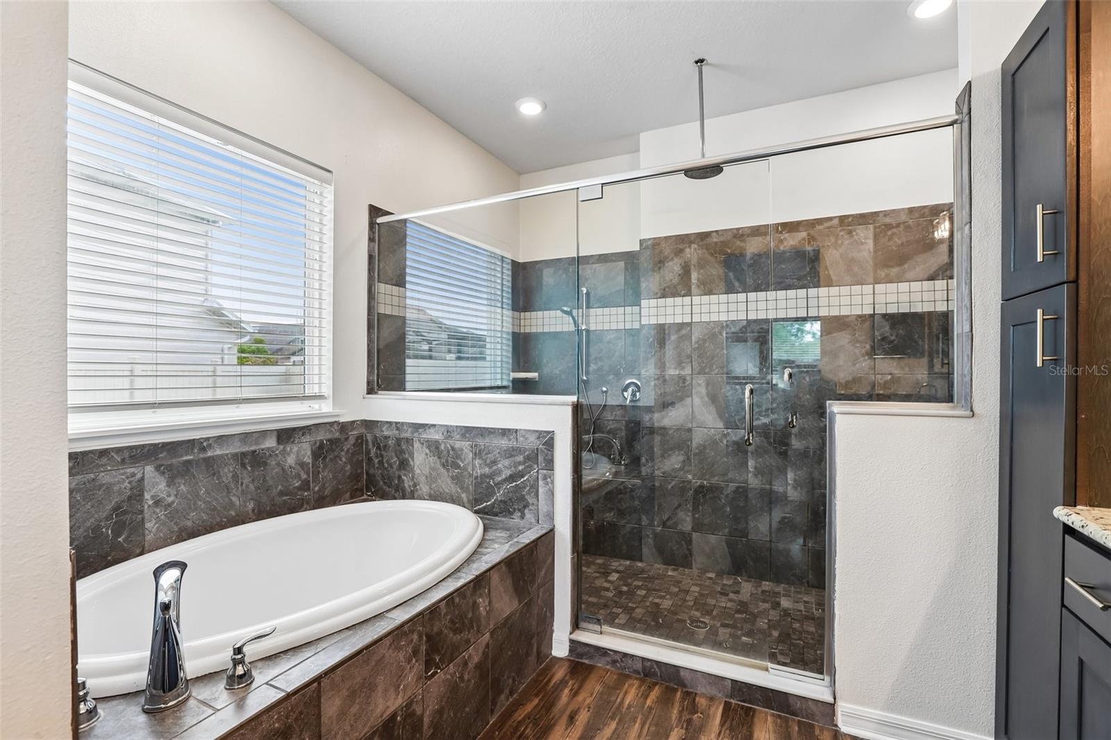 8245 OLIVE BROOK DR, WESLEY CHAPEL, FL — photo 15