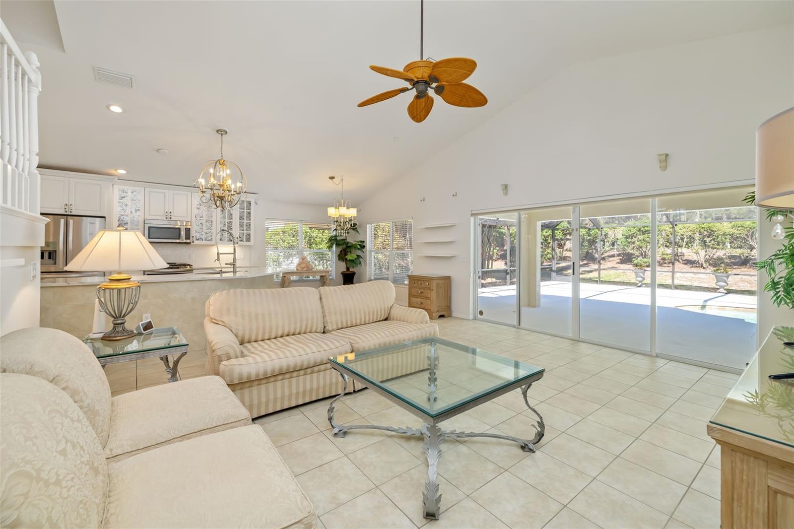 7631 DESERT INN WAY, LAKEWOOD RANCH, FL — photo 37