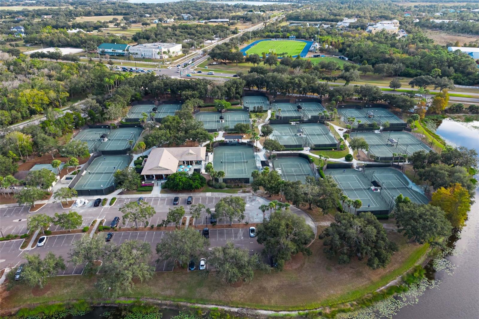 7631 DESERT INN WAY, LAKEWOOD RANCH, FL — photo 87