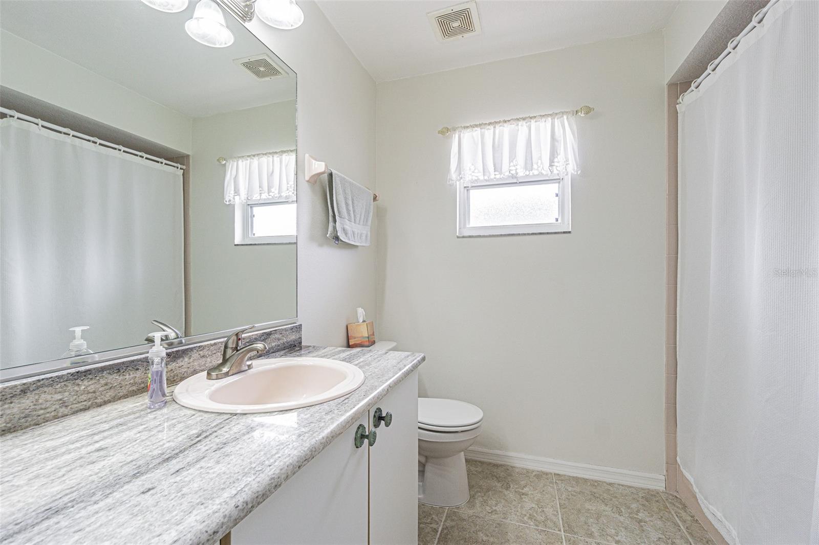 10535 MOSHIE LN, SAN ANTONIO, FL — photo 30